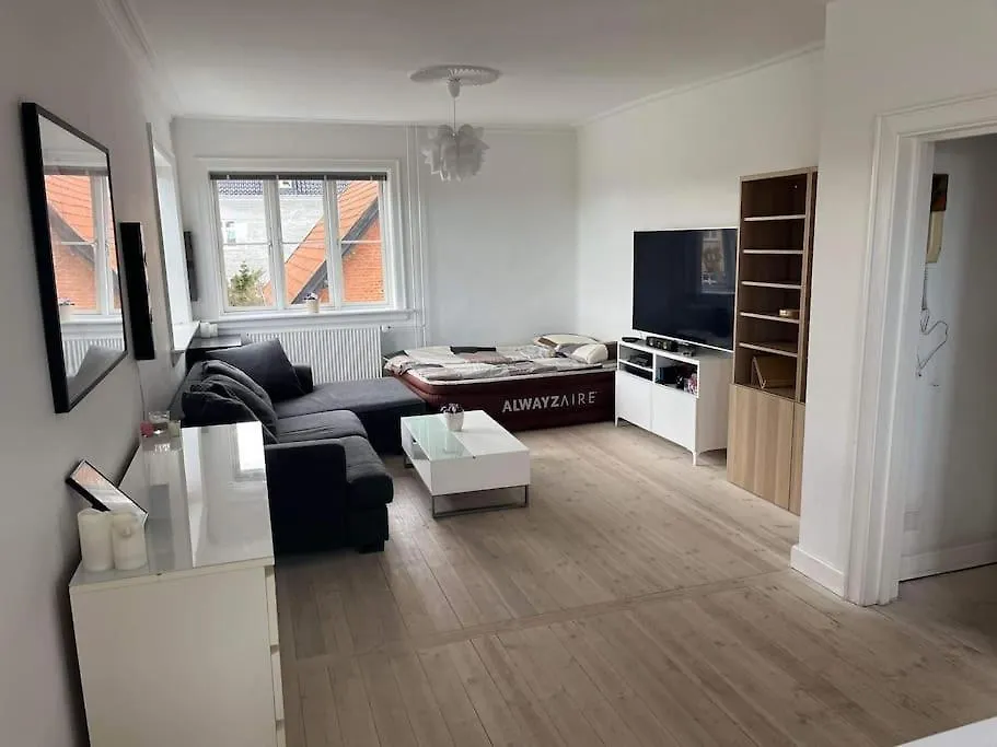 Familievenlig Lejlighed Taet Pa Amager Strand 코펜하겐 아파트